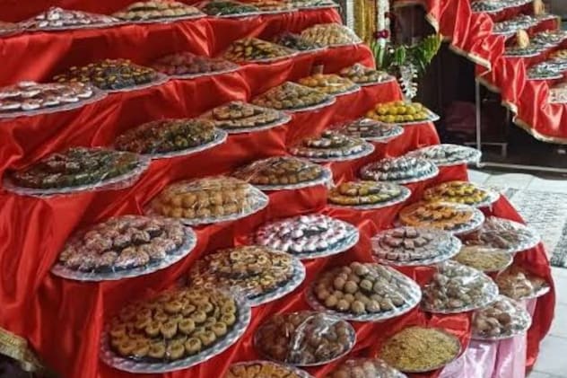 मंदिर में 56 भोग में मंदिर में 56 भोग में
