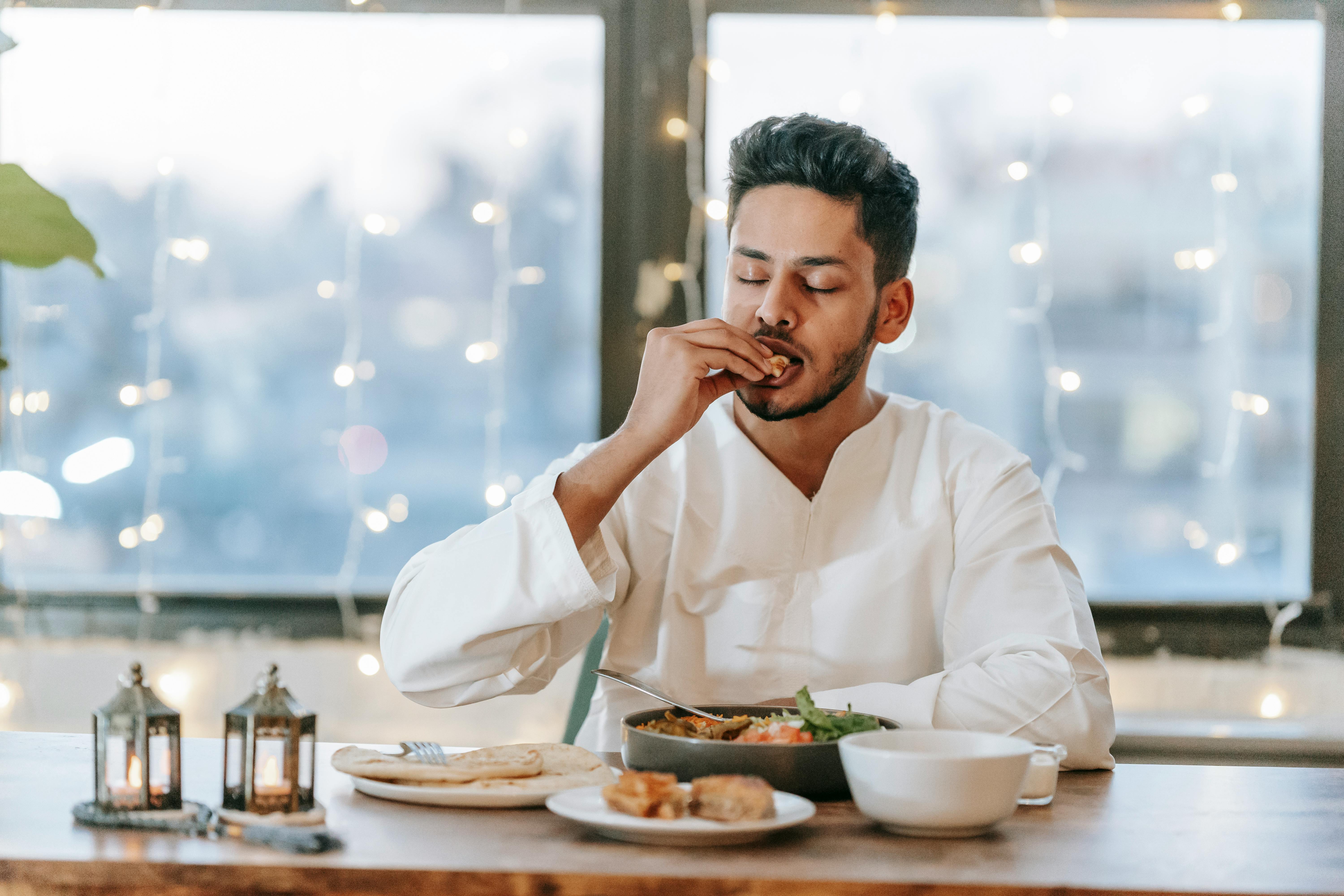 Eating late disrupts sleep onset and this reduces your sleep quality