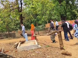 छत्तीसगढ़ के इंदागांव गांव में सुसाइड का खौफ! 20 दिनों में 16 लोगों ने की आत्महत्या की कोशिश, जांच के लिए पहुंची 6 सदस्यीय टीम छत्तीसगढ़ के इंदागांव गांव में सुसाइड का खौफ! 20 दिनों में 16 लोगों ने की आत्महत्या की कोशिश, जांच के लिए पहुंची 6 सदस्यीय टीम