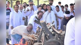 Neeraj udhwani funeral: पहलगाम आतंकी हमले में मारे गये नीरज का अंतिम संस्कार, बड़े भाई ने दी मुखाग्नि