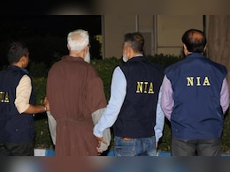 पटियाला हाउस कोर्ट ने 26/11 के मास्टरमाइंड तहव्वुर राणा को 18 दिन की NIA रिमांड पर भेजा पटियाला हाउस कोर्ट ने 26/11 के मास्टरमाइंड तहव्वुर राणा को 18 दिन की NIA रिमांड पर भेजा