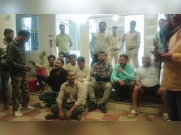 BJP नेता के बेटे से मारपीट करने पर दो पुलिस वालों पर गिरी गाज, शराब के नशे में उठाया था हाथ