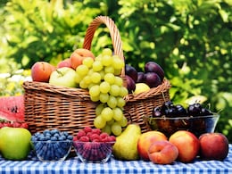 Summer Fruit: गर्मियों में सेहत के लिए अमृत से कम नहीं ये फल! ठंडक और एनर्जी के साथ विटामिन का भी है खजाना Summer Fruit: गर्मियों में सेहत के लिए अमृत से कम नहीं ये फल! ठंडक और एनर्जी के साथ विटामिन का भी है खजाना