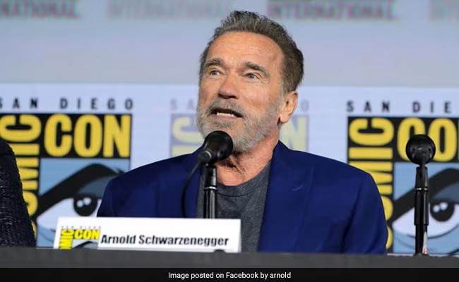 Arnold Schwarzenegger doing T-bar rows at 79