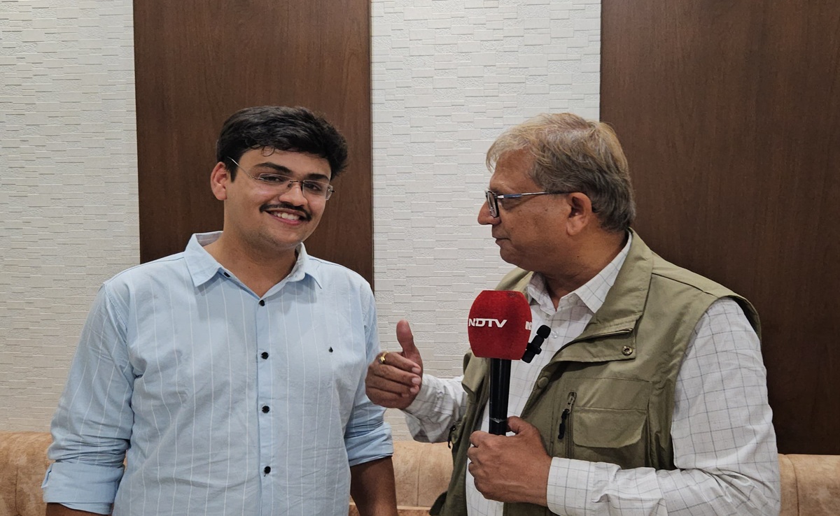 UPSC Result 2024: क्रिकेटर बनने का था सपना, जबलपुर के स्वर्णिम ने दूसरे प्रयास में क्रैक किया UPSC एग्जाम