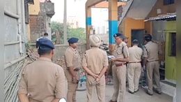 Double Murder: मां-बेटी की दिनदहाड़े हत्या, एक घर के आंगन तो दूसरा बाहर मिला शव