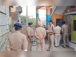 Double Murder: मां-बेटी की दिनदहाड़े हत्या, एक घर के आंगन तो दूसरा बाहर मिला शव Double Murder: मां-बेटी की दिनदहाड़े हत्या, एक घर के आंगन तो दूसरा बाहर मिला शव