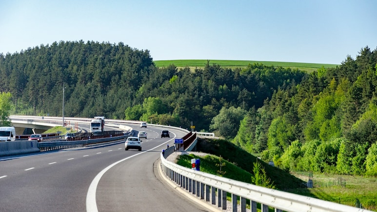 NHAI To Install QR Code Signboards With Highway, Emergency And Utility Details