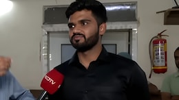 IAS Shivansh Jagade : "UPSC पास झालो, पण  आदल्या दिवशी 600 रुपये गेल्याचं दुःख"