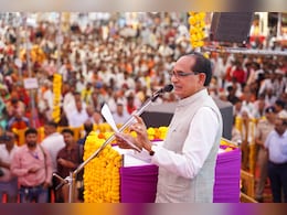 PM Awas Yojana : MP में पांच लाख गरीबों के बनेंगे पक्के मकान, केंद्रीय मंत्री शिवराज ने हाथों में सौंपा पत्र PM Awas Yojana : MP में पांच लाख गरीबों के बनेंगे पक्के मकान, केंद्रीय मंत्री शिवराज ने हाथों में सौंपा पत्र