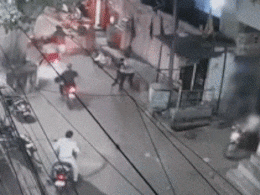 Jaipur: नाहरगढ़ हिट एंड रन केस में मुआवजे का ऐलान, मृतकों के परिजनों को मिलेगी संविदा पर नौकरी Jaipur: नाहरगढ़ हिट एंड रन केस में मुआवजे का ऐलान, मृतकों के परिजनों को मिलेगी संविदा पर नौकरी