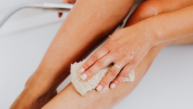 What Is The Difference Between Bar Soap, Body Wash And Shower Gel? Which One Is Better For You?