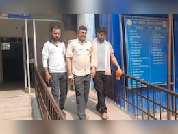 आरोपी को पकड़ने गई पुलिस टीम पर फिर हमला, आखिर बिहार में ये हो क्या रहा आरोपी को पकड़ने गई पुलिस टीम पर फिर हमला, आखिर बिहार में ये हो क्या रहा
