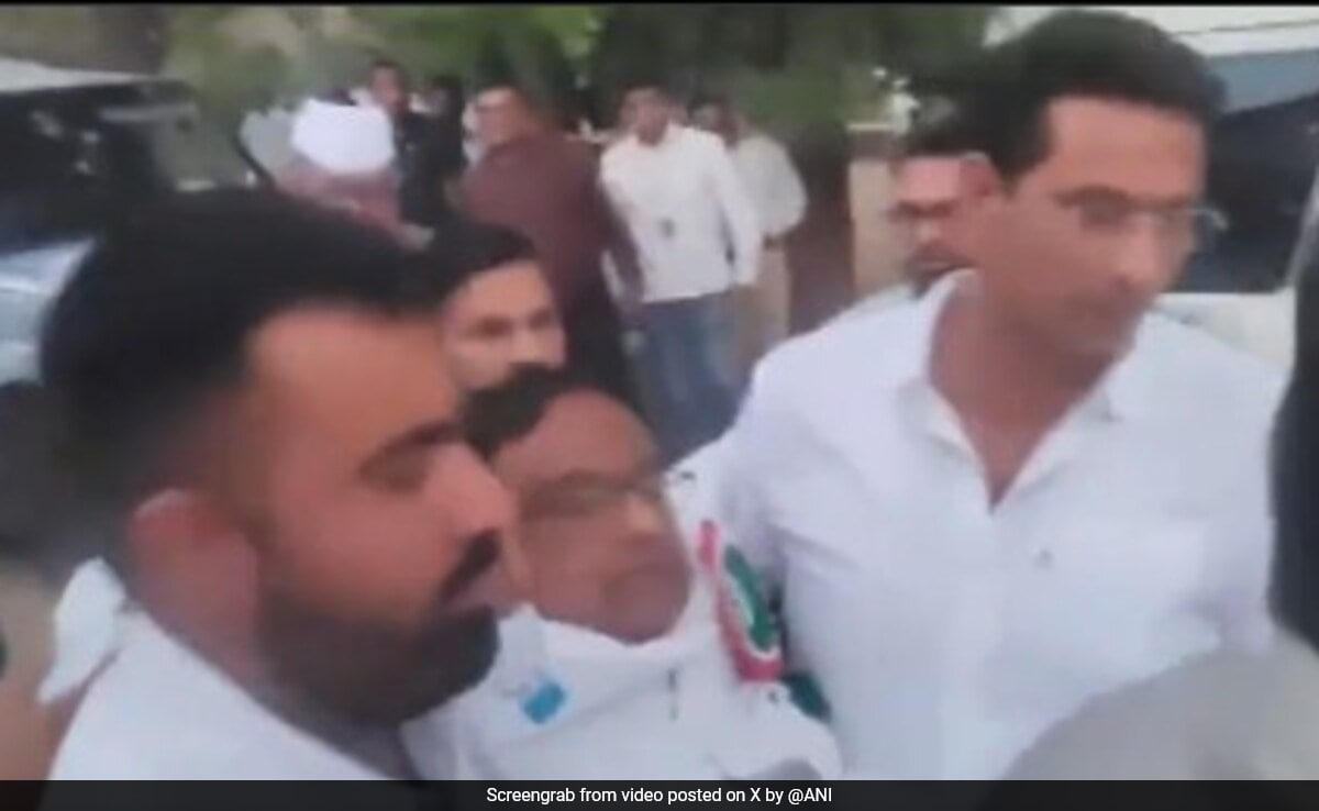 Ахмедабад Старши лидер на Конгреса и бивш министър на Съюза