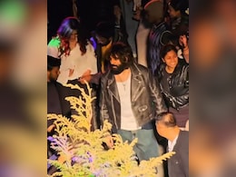 Internet Is Outraged After A Fan Pulls Sreeleela Into The Crowd While Unaware Kartik Aaryan Walks Ahead