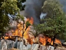 करौली जिले में भीषण अग्निकांड, दर्जनों मकान जलकर खाक, लाखों का नुकसान