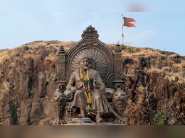 छत्रपती शिवाजी महाराज सर्किट विशेष ट्रेनचा 9 जूनपासून शुभारंभ! सहल-यात्रा आणि खर्चाचा तपशील वाचा एका क्लिकवर छत्रपती शिवाजी महाराज सर्किट विशेष ट्रेनचा 9 जूनपासून शुभारंभ! सहल-यात्रा आणि खर्चाचा तपशील वाचा एका क्लिकवर