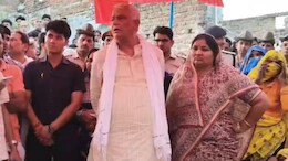 किरोड़ी लाल की तरफ से 10 लाख का मुआवजा, संविदा पर एक नौकरी... 32 घंटे बाद ग्रामीणों ने सड़क से उठाया शव