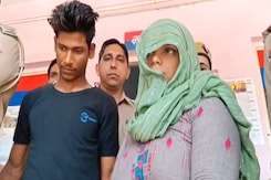 Meerut Woman, Lover Murder Her Husband, Get Snake To Bite Body In Cover-Up Attempt Meerut Woman, Lover Murder Her Husband, Get Snake To Bite Body In Cover-Up Attempt
