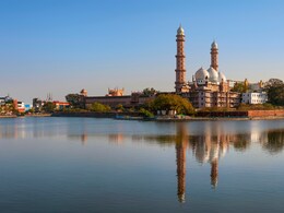 Bhopal Travel Guide: Here's How To Explore Madhya Pradesh's Underrated Gem Like A Local Bhopal Travel Guide: Here's How To Explore Madhya Pradesh's Underrated Gem Like A Local