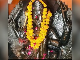 शनि प्रदोष व्रत के दिन साढ़े साती का ऐसे कर सकते हैं प्रभाव कम, बस करें ये काम शनि प्रदोष व्रत के दिन साढ़े साती का ऐसे कर सकते हैं प्रभाव कम, बस करें ये काम