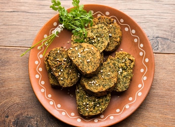 8 Iconic Maharashtrian Snacks For Ganesh Chaturthi Celebrations
