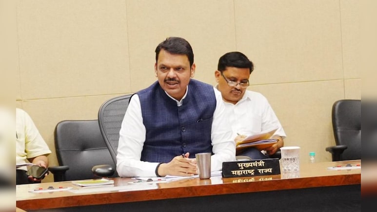 Maharashtra Politics: वर्षा बंगल्यावर खलबतं! CM फडणवीसांच्या भाजप मंत्र्यांना सूचना, बैठकीत काय घडलं?