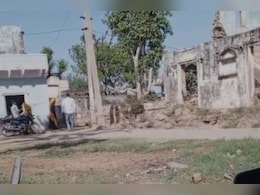 Rajasthan: गर्लफ्रेंड से मिलने गए युवक को बिजली के पोल से बांधकर पीटा, दर्दनाक मौत   Rajasthan: गर्लफ्रेंड से मिलने गए युवक को बिजली के पोल से बांधकर पीटा, दर्दनाक मौत