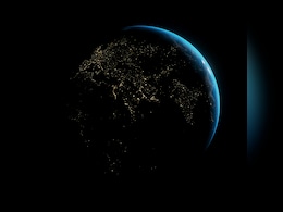 Lone Soviet Satellite Plunging Towards Earth May Crash Like A Meteorite Lone Soviet Satellite Plunging Towards Earth May Crash Like A Meteorite