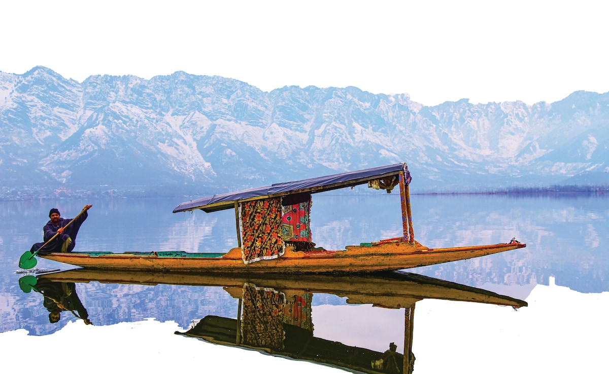 Кашмир често наричан Рай на Земята е популярна туристическа дестинация