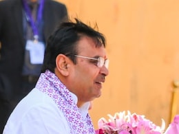 आमेर किले में अमेरिकी उपराष्ट्रपति का हुआ भव्य स्वागत, राजस्थानी संस्कृति की दिखाई गई झलक, देखें तस्वीरें आमेर किले में अमेरिकी उपराष्ट्रपति का हुआ भव्य स्वागत, राजस्थानी संस्कृति की दिखाई गई झलक, देखें तस्वीरें