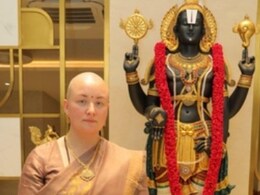साउथ के बड़े स्टार और नेता की पत्नी ने मुंडवाया सिर, बेटे की सलामती के लिए मांगी थी मन्नत साउथ के बड़े स्टार और नेता की पत्नी ने मुंडवाया सिर, बेटे की सलामती के लिए मांगी थी मन्नत