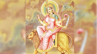 Navratri 6th Day Bhog: नवरात्रि के छठे दिन मां कात्यायनी को लगाएं शहद से बनी इस चीज का भोग, नोट करें रेसिपी