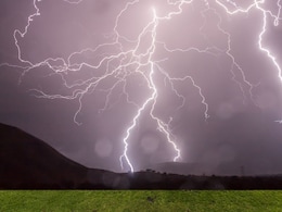 Chhattisgarh में गरज-चमक के साथ बारिश का अलर्ट, आज रायपुर में ऐसा रहेगा मौसम, जानें कहां पड़ेंगी बौछारें Chhattisgarh में गरज-चमक के साथ बारिश का अलर्ट, आज रायपुर में ऐसा रहेगा मौसम, जानें कहां पड़ेंगी बौछारें