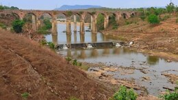 Water Crisis: मनेंद्रगढ़ को 40 साल तक पेयजल राहत देने वाली योजना पर रोक, 115 करोड़ रुपये की जल परियोजना पर आया ये संकट