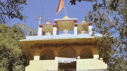 दुनिया का पहला मंदिर जहां माता की कोई मूर्ति नहीं, यहां मां दुर्गा के होंठों की होती है पूजा