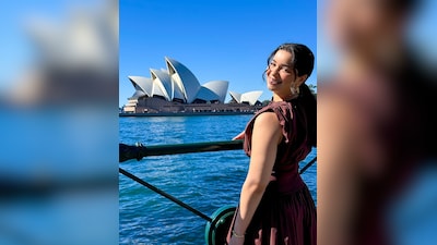 Sara Tendulkar's Breezy Maxi Dress Is A Must For The Holiday Season