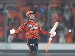 'सहवाग से सीखो', IPL 2026 से पहले भारतीय दिग्गज ने SRH स्टार अभिषेक शर्मा को दे दी चेतावनी