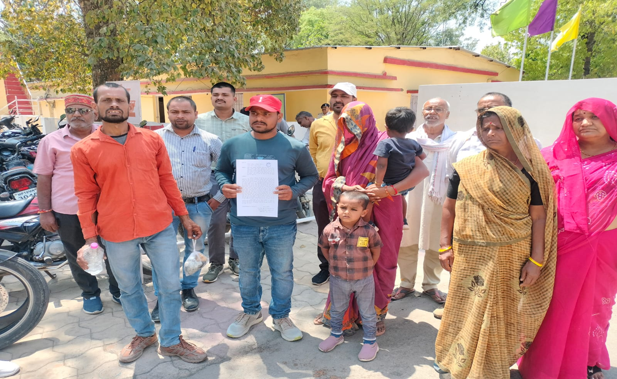 SP ऑफिस में गुहार! जिन पर हत्या का संदेह, वे दे रहे हैं परिवार को धमकी, गवाहों को धमकाने के लगे आरोप