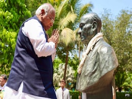 हास्यास्पद है कि वो लोग पटेल की विरासत पर दावा ठोक रहे हैं: भाजपा पर बरसे खरगे हास्यास्पद है कि वो लोग पटेल की विरासत पर दावा ठोक रहे हैं: भाजपा पर बरसे खरगे