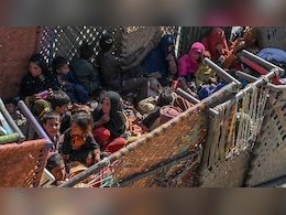 पाकिस्तान: बड़े पैमाने पर अफगानिस्तान वापस लौट रहे शरणार्थी, अफगानियों की दुकान-होटल पर लगते जा रहे ताले पाकिस्तान: बड़े पैमाने पर अफगानिस्तान वापस लौट रहे शरणार्थी, अफगानियों की दुकान-होटल पर लगते जा रहे ताले