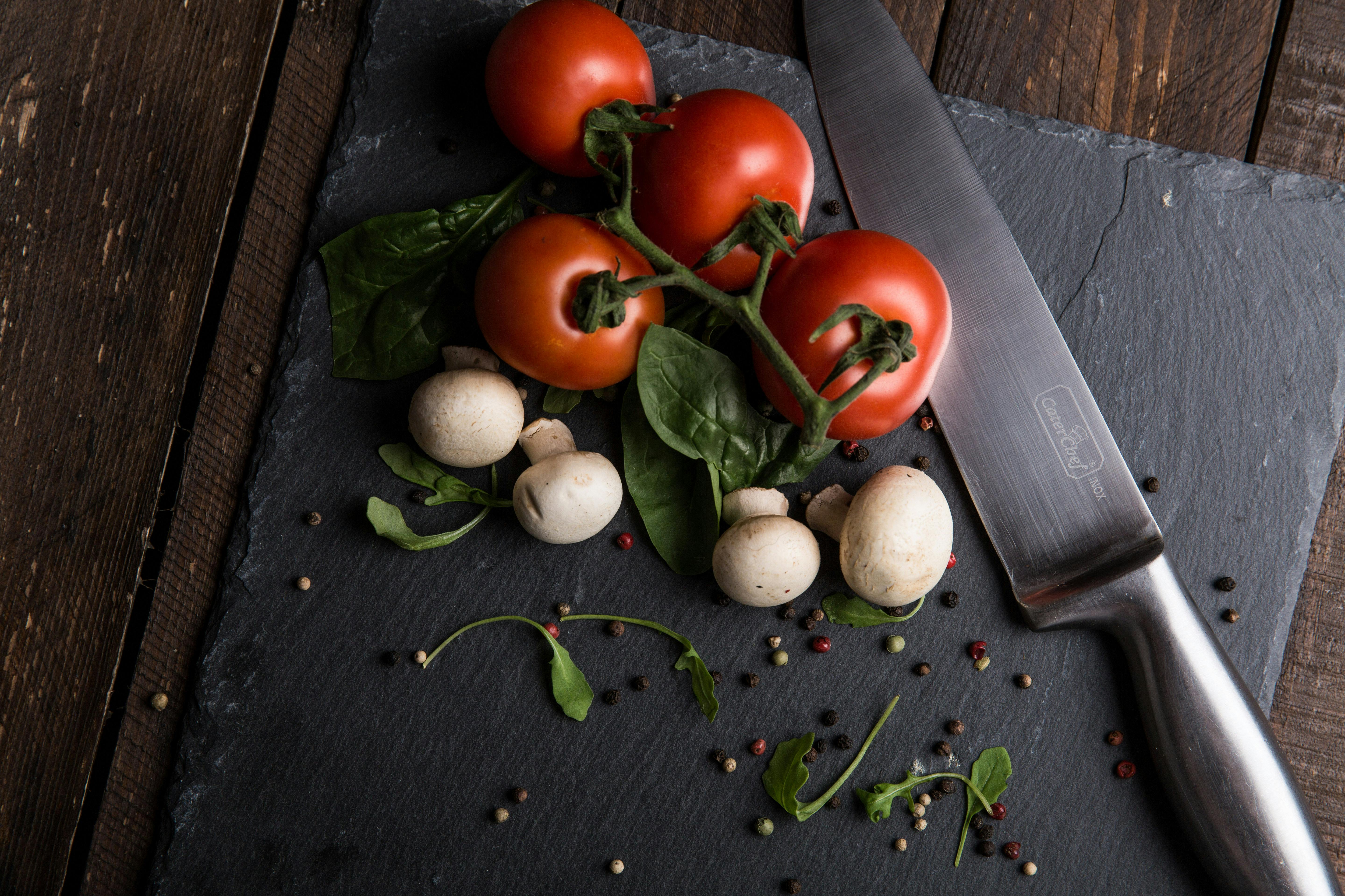 Choosing a chopping board depends on your priorities for hygiene