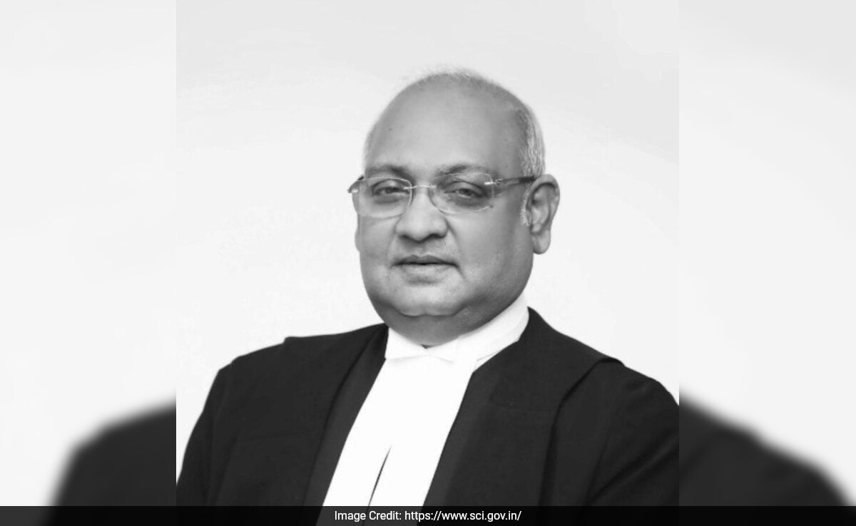 Ню Делхи Бившият съдия на Върховния съд Динеш Махешвари във