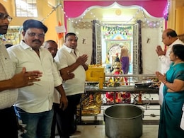 Wardha News : माजी खासदारांना राम मंदिराच्या गाभाऱ्यात प्रवेश नाकारणारे पुजारी कोण? मंदिर विश्वस्तांकडून कारवाई Wardha News : माजी खासदारांना राम मंदिराच्या गाभाऱ्यात प्रवेश नाकारणारे पुजारी कोण? मंदिर विश्वस्तांकडून कारवाई