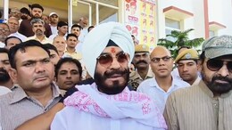 सीकर में पहलगाम हमले का विरोध, मनिंदरजीत सिंह बिट्टा ने कहा- इजरायल की तरह बांधना होगा सिर पर कफन
