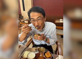 Japanese Envoy Tries Bihar's Litti Chokha, Internet Is Impressed