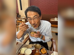 Japanese Envoy Tries Bihar's Litti Chokha, Internet Is Impressed Japanese Envoy Tries Bihar's Litti Chokha, Internet Is Impressed