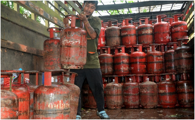 Domestic LPG Price Hiked By Rs 60, Commercial Cylinder Up Rs 115 Amid Iran War