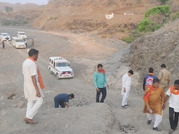 Barwani News: बेनी नदी पर पुल नहीं होने से ग्रामीणों को परेशानी, पूर्व कैबिनेट मंत्री व राज्यसभा सांसद की गाड़ी निकलने में लग गया एक घंटे का समय