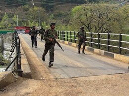 पहलगाम हमले की वजह से अब बॉलीवुड की ये फिल्म भारत में नहीं होगी रिलीज ! लगा बैन पहलगाम हमले की वजह से अब बॉलीवुड की ये फिल्म भारत में नहीं होगी रिलीज ! लगा बैन